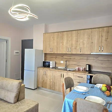 Apartament By The Sea In 094 Golem (Tirana)